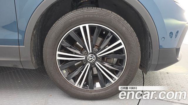 Volkswagen Tiguan 2022 — photo 7