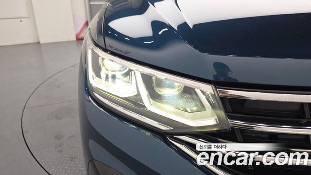 Volkswagen Tiguan 2022 — photo 8