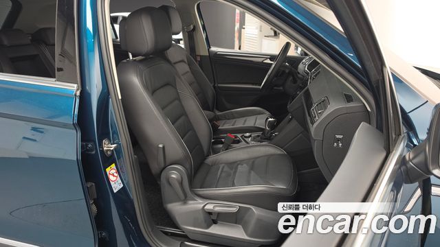 Volkswagen Tiguan 2022 — photo 16