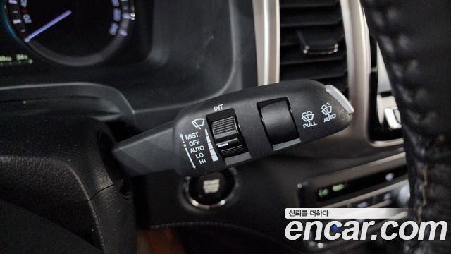KG Mobility Rexton 2019 — photo 25