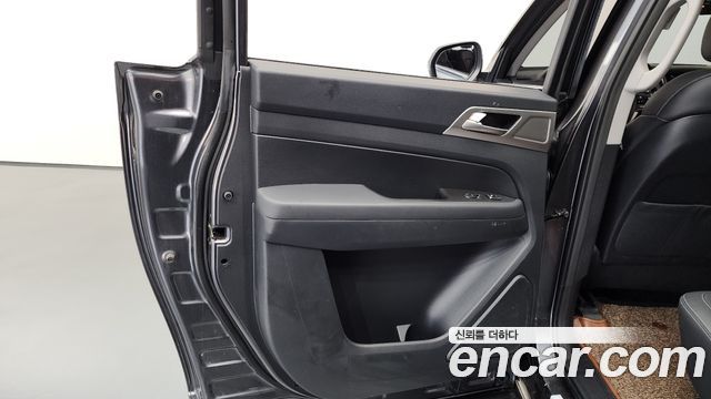 KG Mobility Rexton 2019 — photo 15