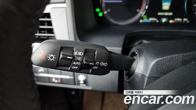 KG Mobility Rexton 2019 — photo 28