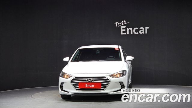 Hyundai AVANTE 2018 — photo 3