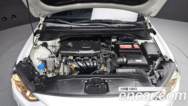 Hyundai AVANTE 2018 — photo 6