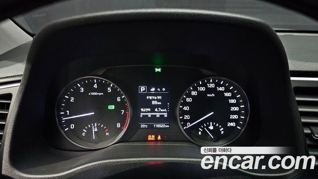 Hyundai AVANTE 2018 — photo 8