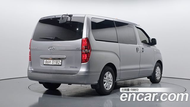 Hyundai Starex 2020 — photo 2
