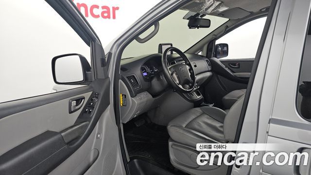 Hyundai Starex 2020 — photo 10