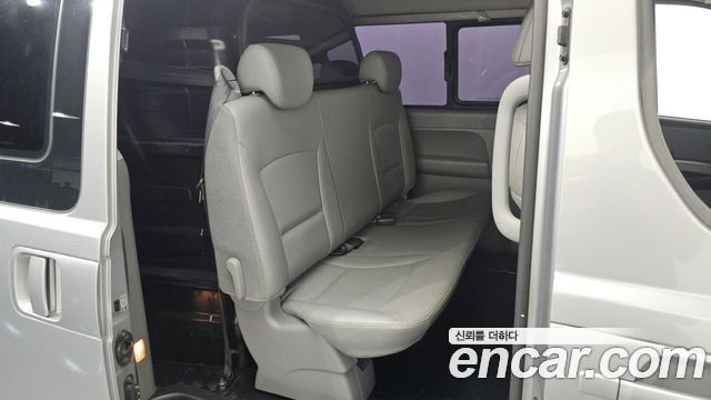 Hyundai Starex 2020 — photo 11