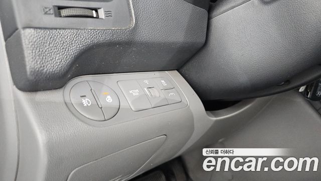 Hyundai Starex 2020 — photo 17