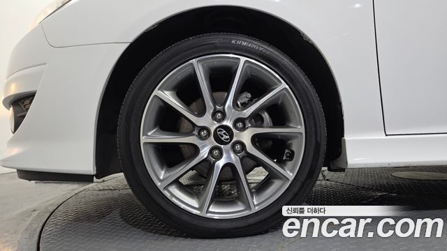 Hyundai AVANTE 2010 — photo 5