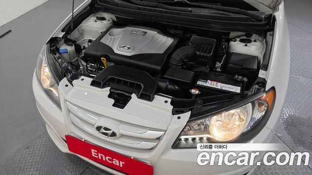 Hyundai AVANTE 2010 — photo 6