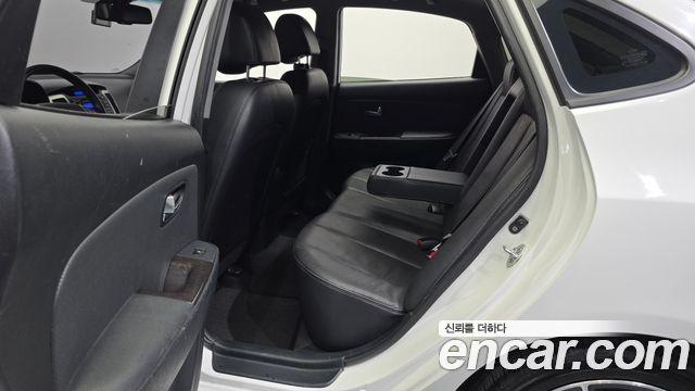 Hyundai AVANTE 2010 — photo 11