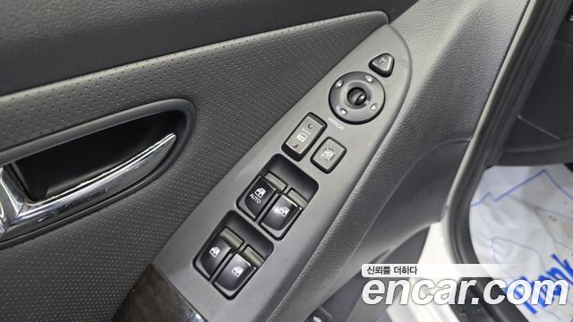 Hyundai AVANTE 2010 — photo 13