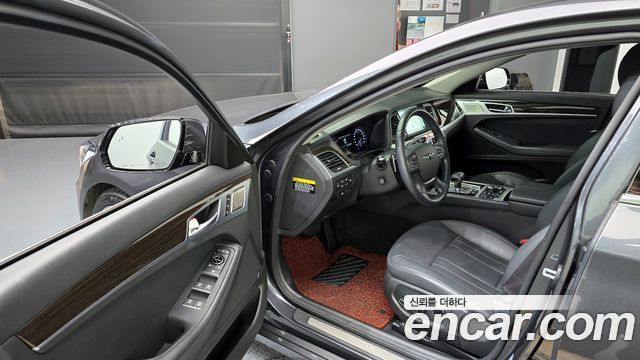 Genesis G80 2018 — photo 13