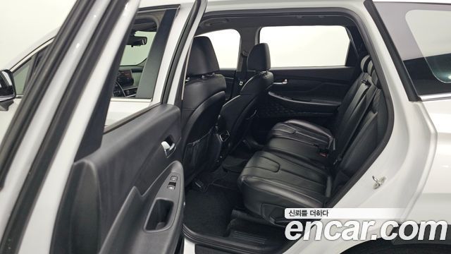 Hyundai Santafe 2021 — photo 18