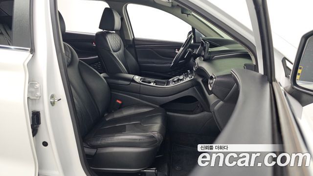 Hyundai Santafe 2021 — photo 16