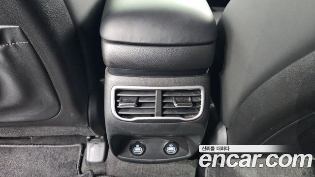 Hyundai Santafe 2021 — photo 30