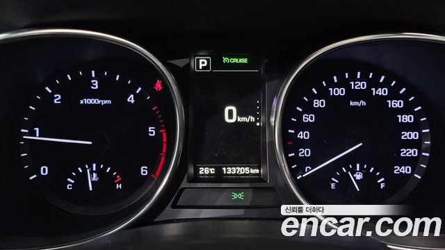 Hyundai Santafe 2016 — photo 11
