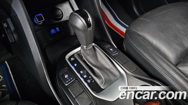 Hyundai Santafe 2016 — photo 12