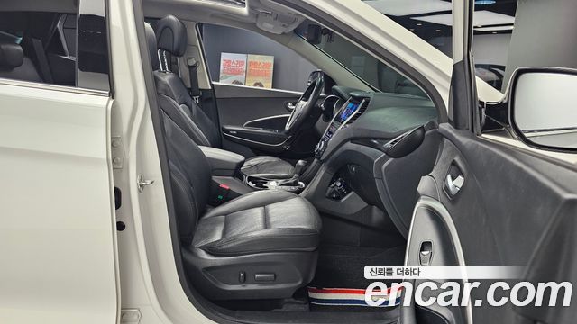 Hyundai Santafe 2016 — photo 18