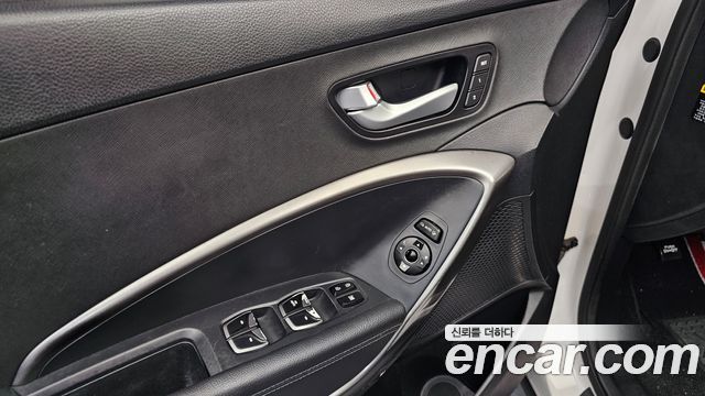 Hyundai Santafe 2016 — photo 19