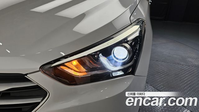 Hyundai Santafe 2016 — photo 8