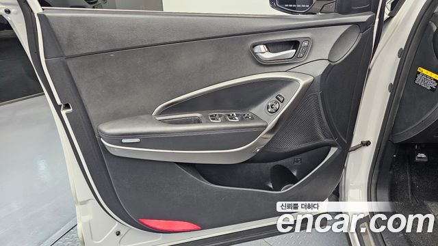 Hyundai Santafe 2016 — photo 14