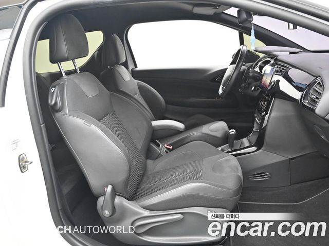 Citroën / DS DS3 2018 — photo 10