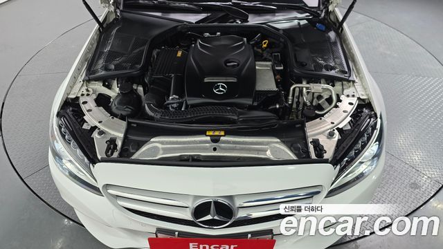 Mercedes-Benz C-Class 2017 — photo 6