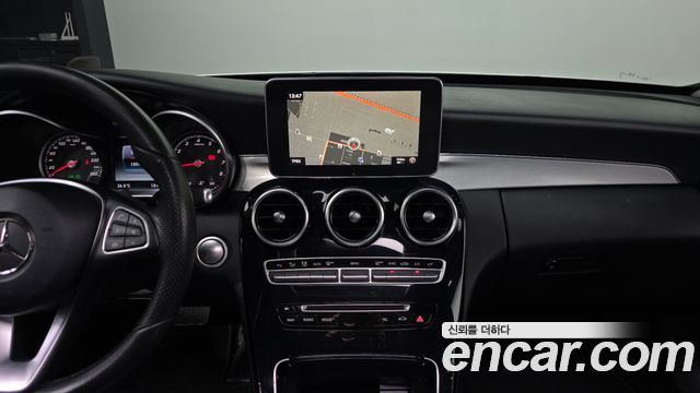 Mercedes-Benz C-Class 2017 — photo 13