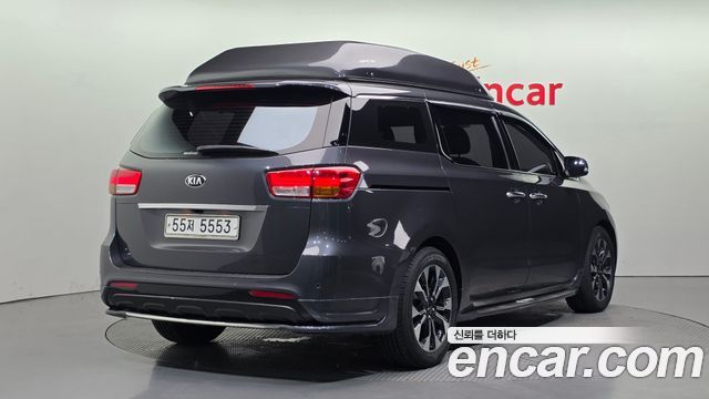 Kia Canival 2016 — photo 2