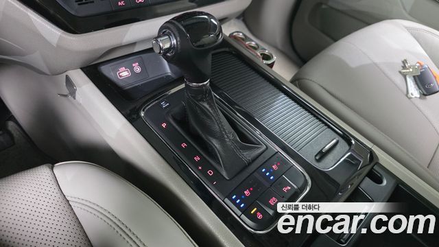 Kia Canival 2016 — photo 9
