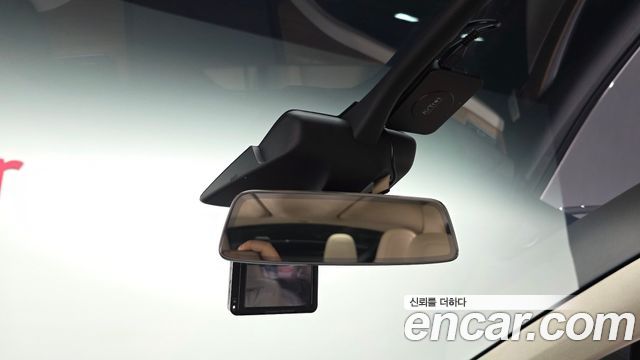 Tesla Model X 2019 — photo 24
