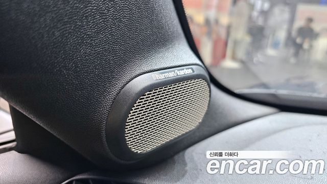 Mini Cooper Convertible 2026 — photo 28