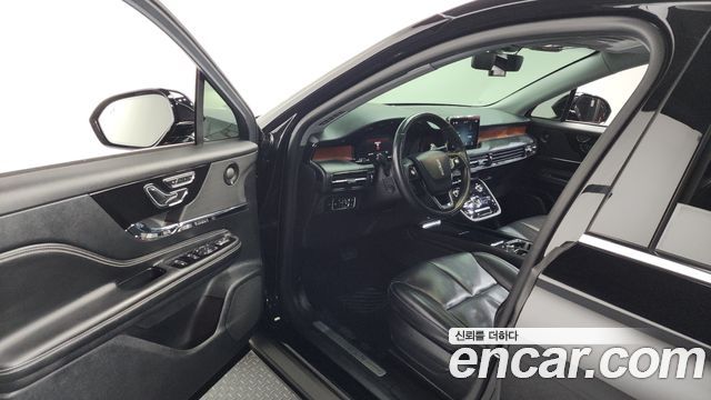 Lincoln Corsair 2021 — photo 10