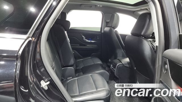 Lincoln Corsair 2021 — photo 11
