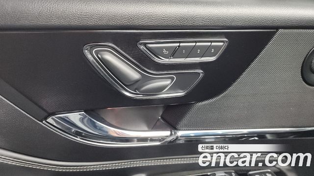 Lincoln Corsair 2021 — photo 18