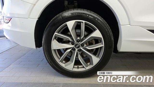 Audi e-tron 2022 — photo 5