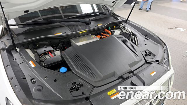 Audi e-tron 2022 — photo 6