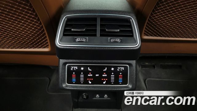 Audi e-tron 2022 — photo 19