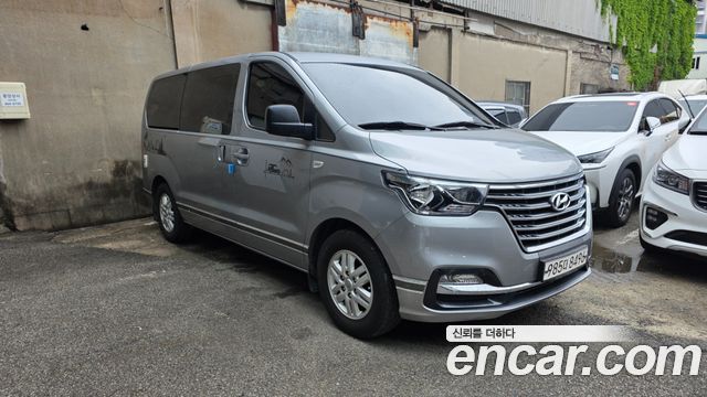 Hyundai Starex 2020 — photo 2