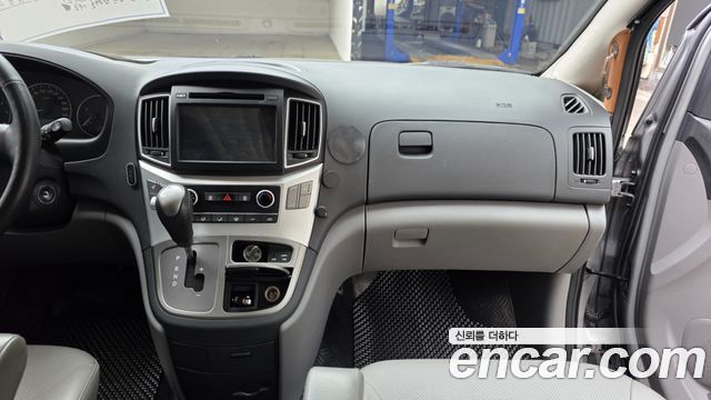 Hyundai Starex 2020 — photo 10