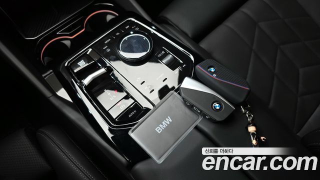 BMW 5-Series 2025 — photo 12