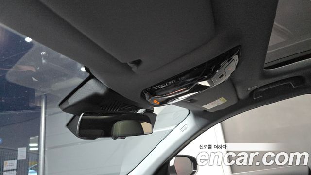 BMW 5-Series 2025 — photo 26