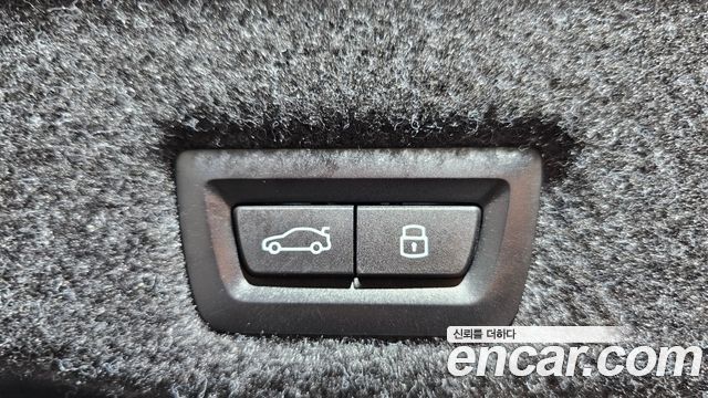 BMW 5-Series 2025 — photo 30