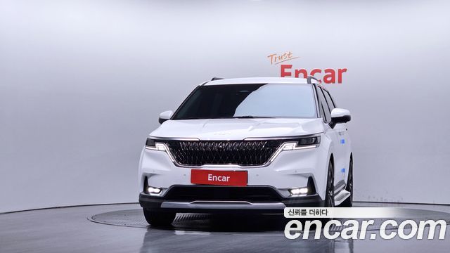 Kia Canival 2021 — photo 3