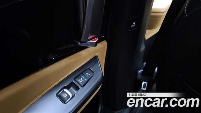 Kia Canival 2021 — photo 18