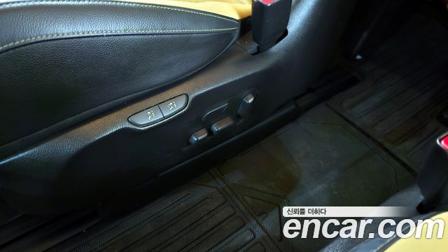 Kia Canival 2021 — photo 19