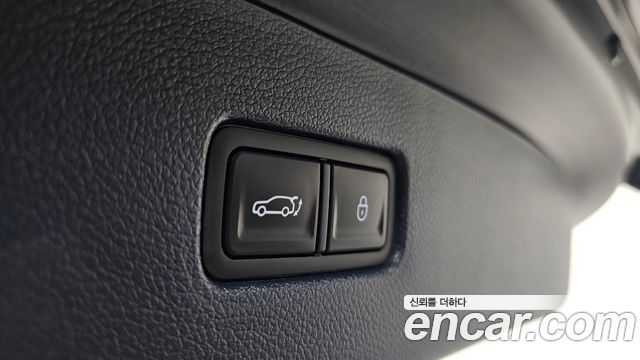 Genesis GV80 2023 — photo 17