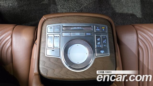 Genesis G80 2021 — photo 18